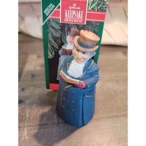 Hallmark 1990 Dickens carolers Bell Mr Ashbourne ornament Xmas‎ decor